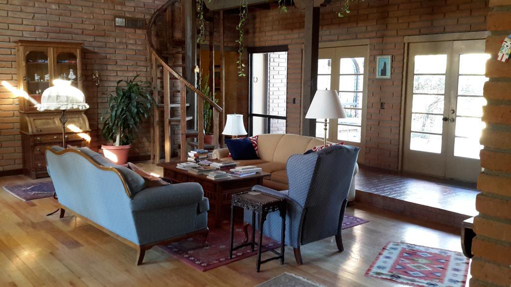 Desert Trails Bed & Breakfast Tanque Verde Ngoại thất bức ảnh